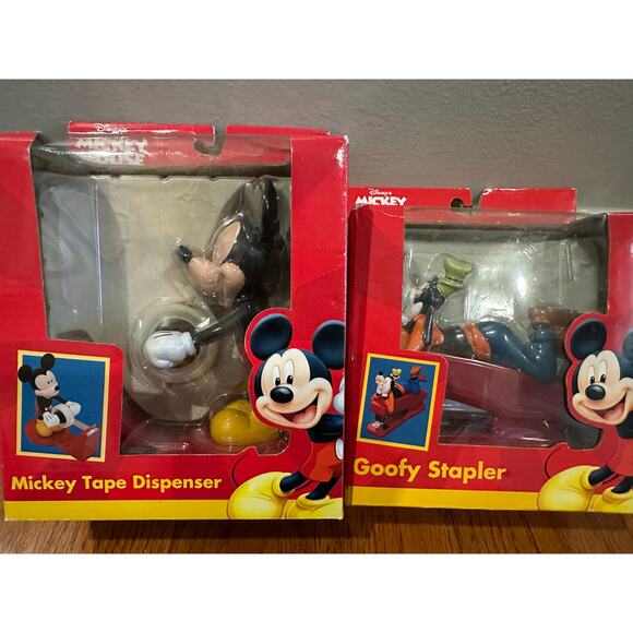 Mickey and Goofy Desk set Tape Dispenser and Stapler - Picture 4 of 6